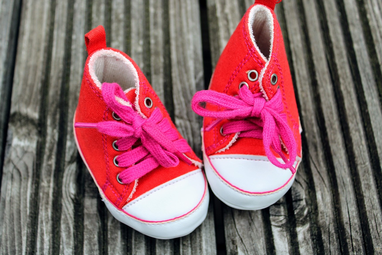baby-shoes-3644176_1280